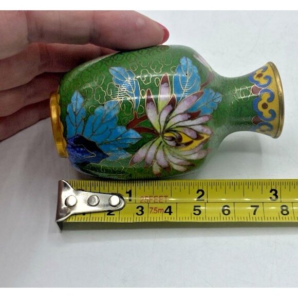 Vintage Cloisonné Bud Vase 3" Green Enamel Brass Floral Design Miniature Retro - Picture 7 of 9